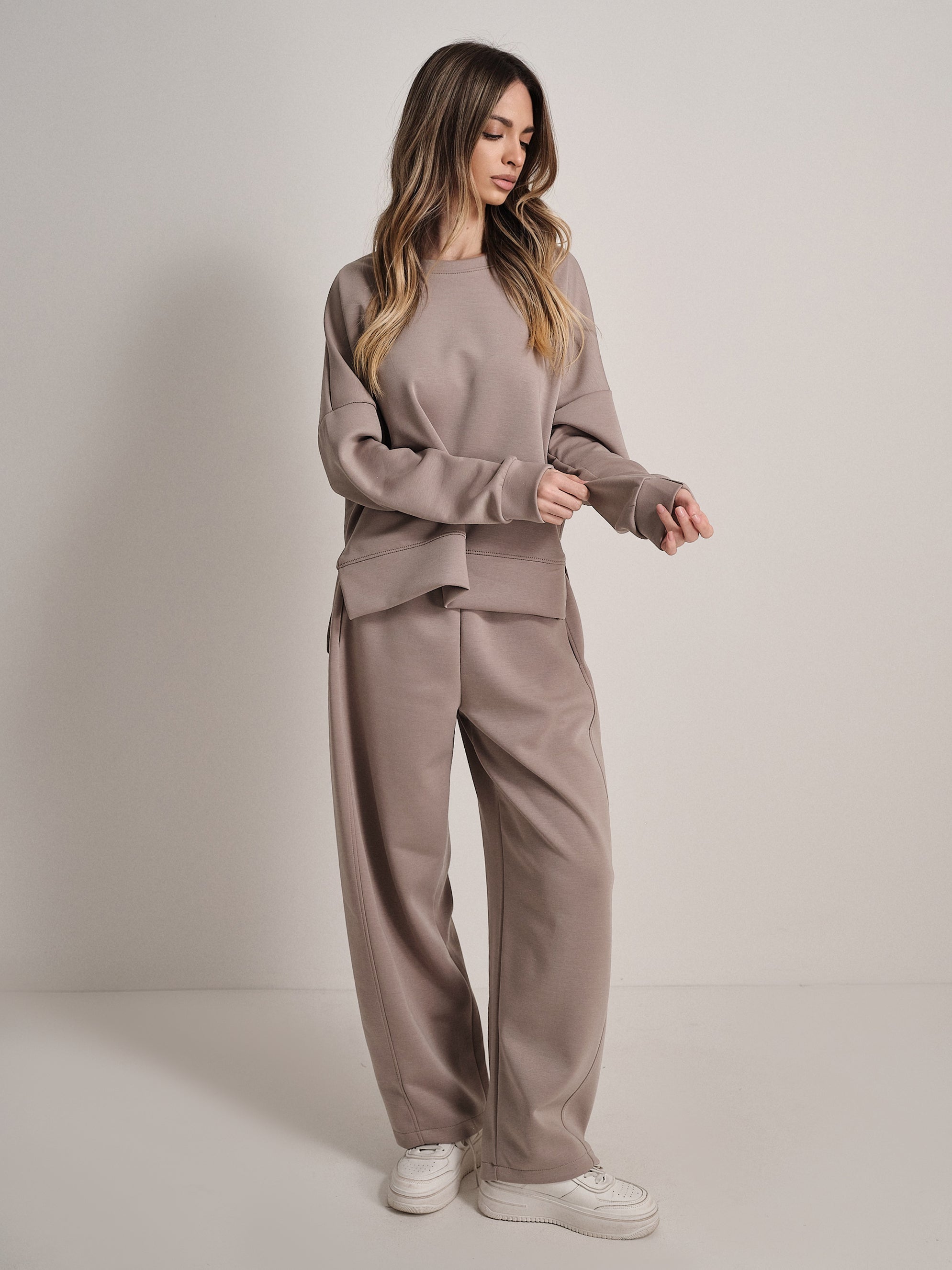 #colore_taupe