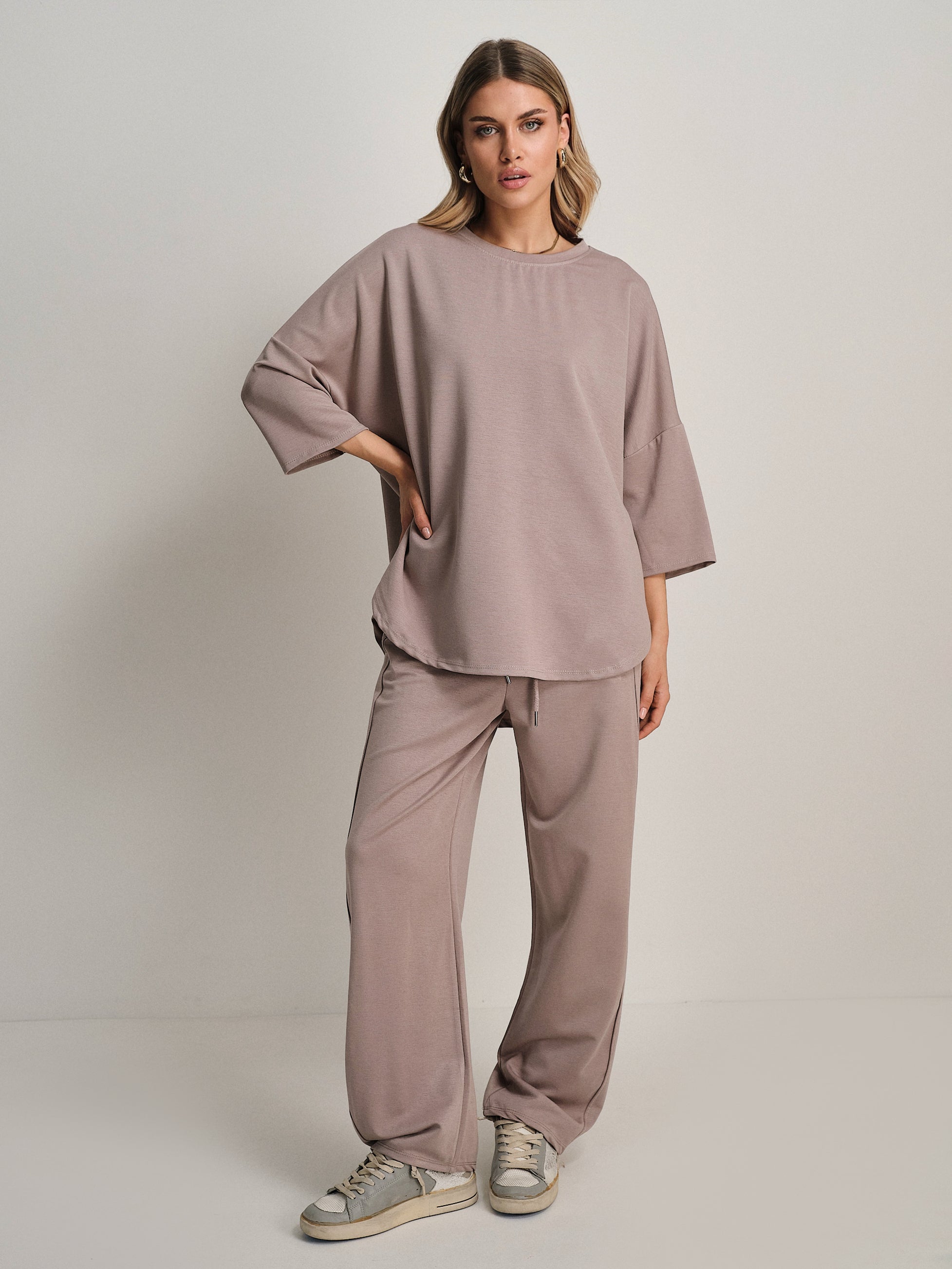 #colore_taupe