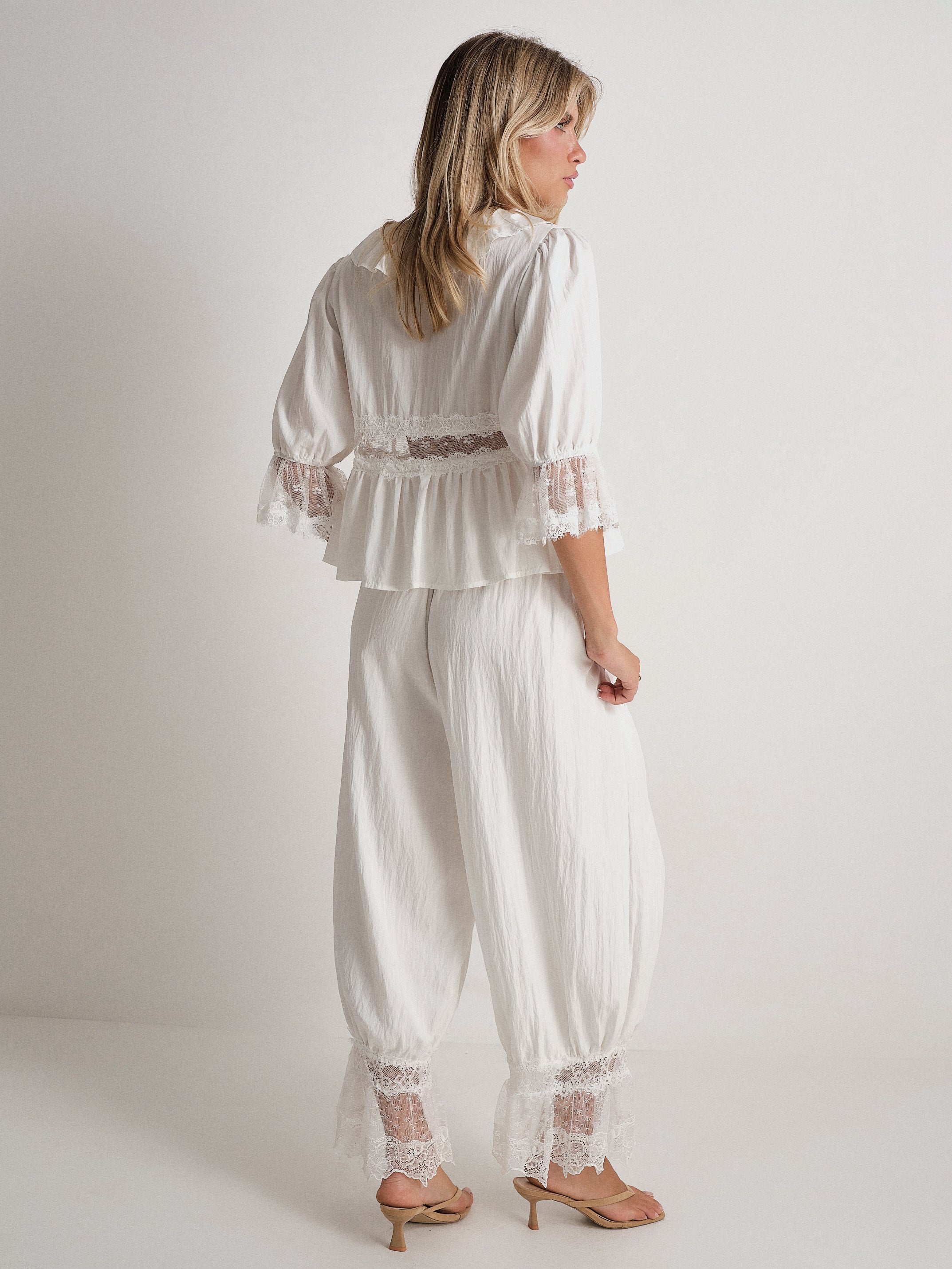 #colore_bianco