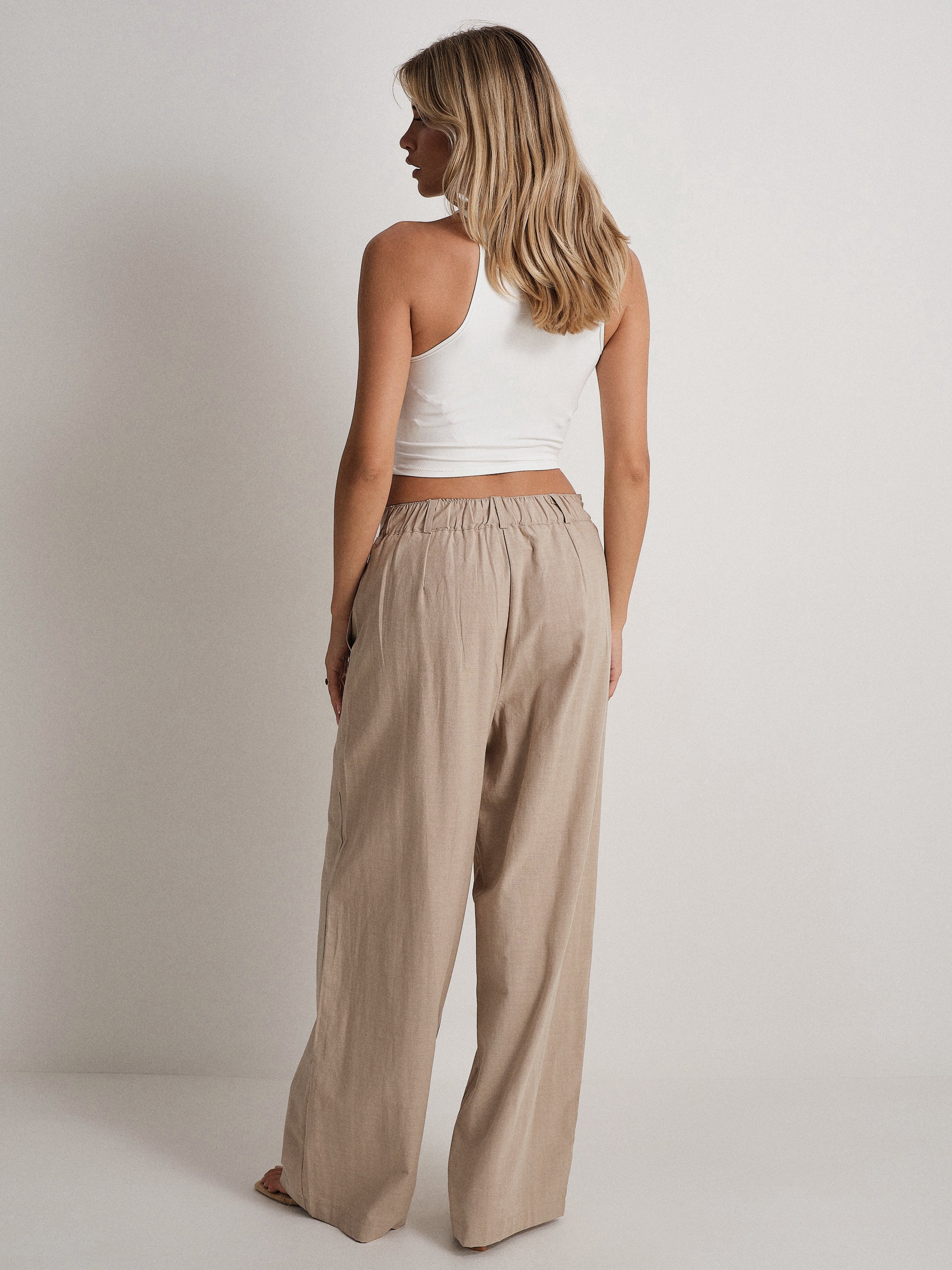#colore_beige
