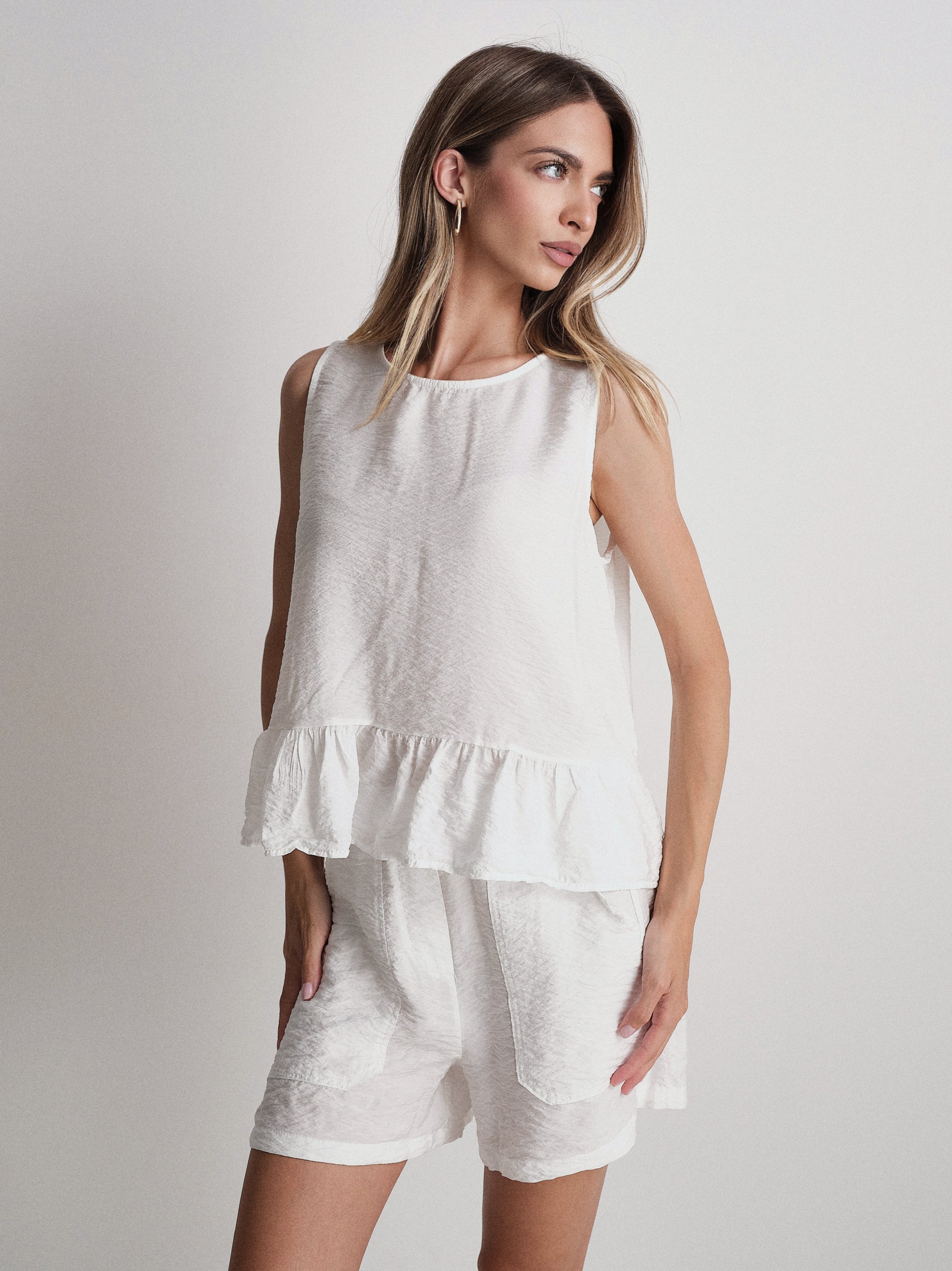 #colore_bianco