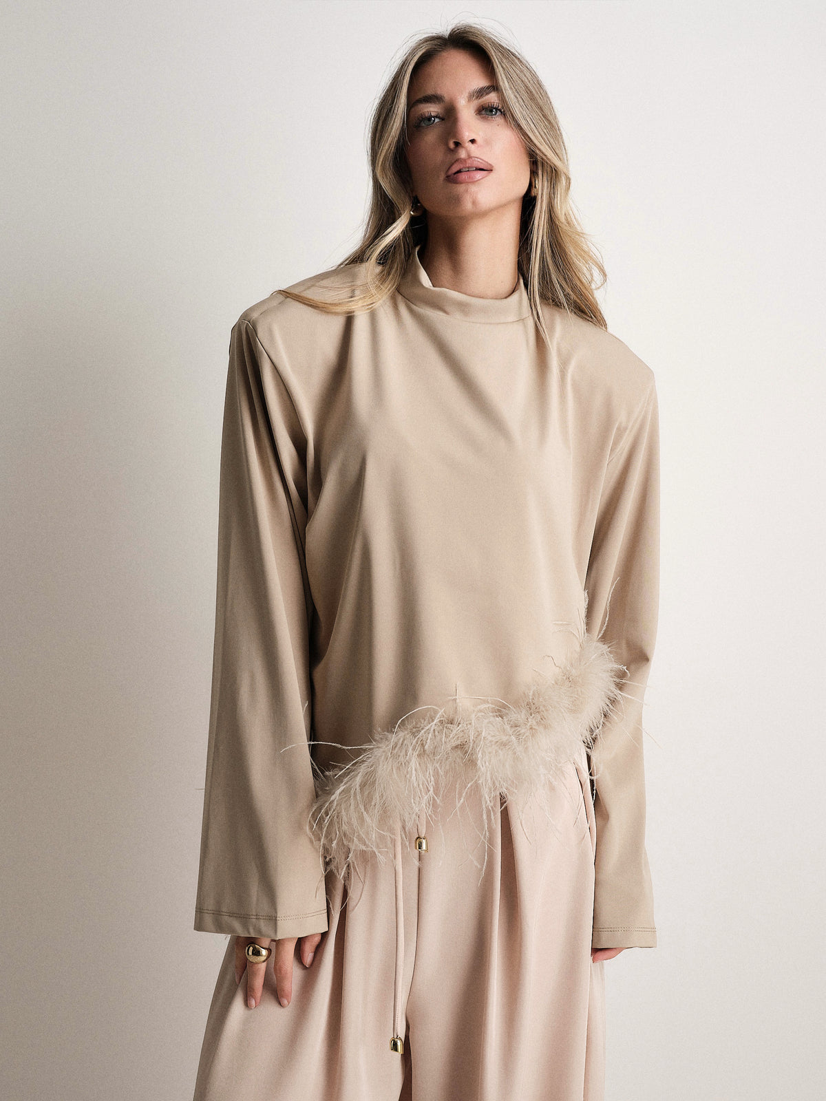 #colore_beige