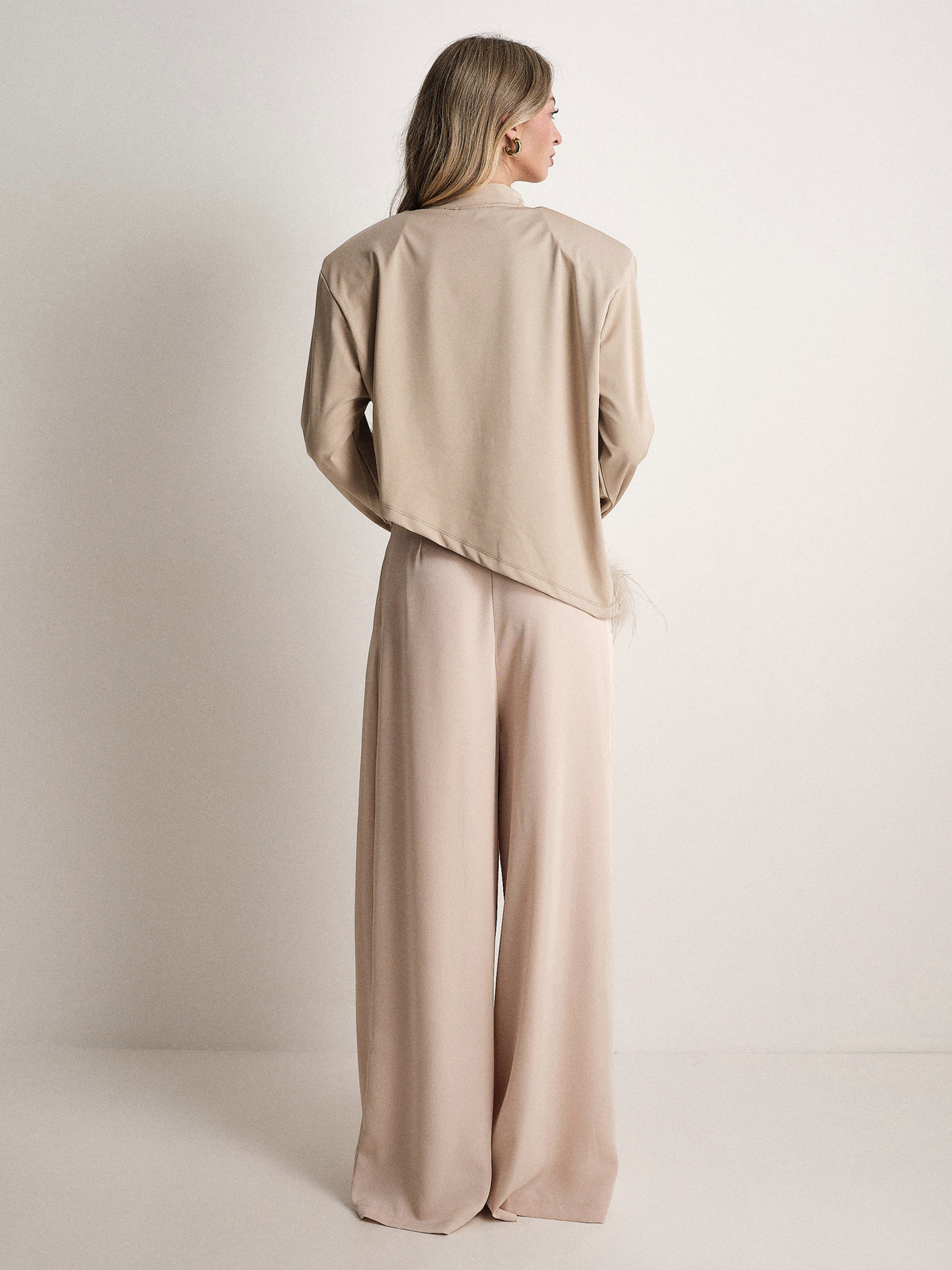 #colore_beige