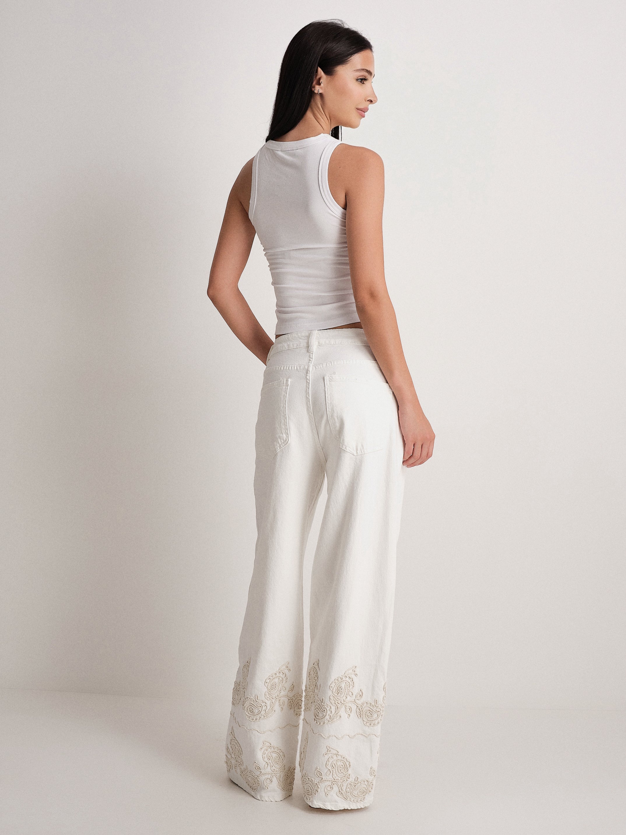 #colore_bianco