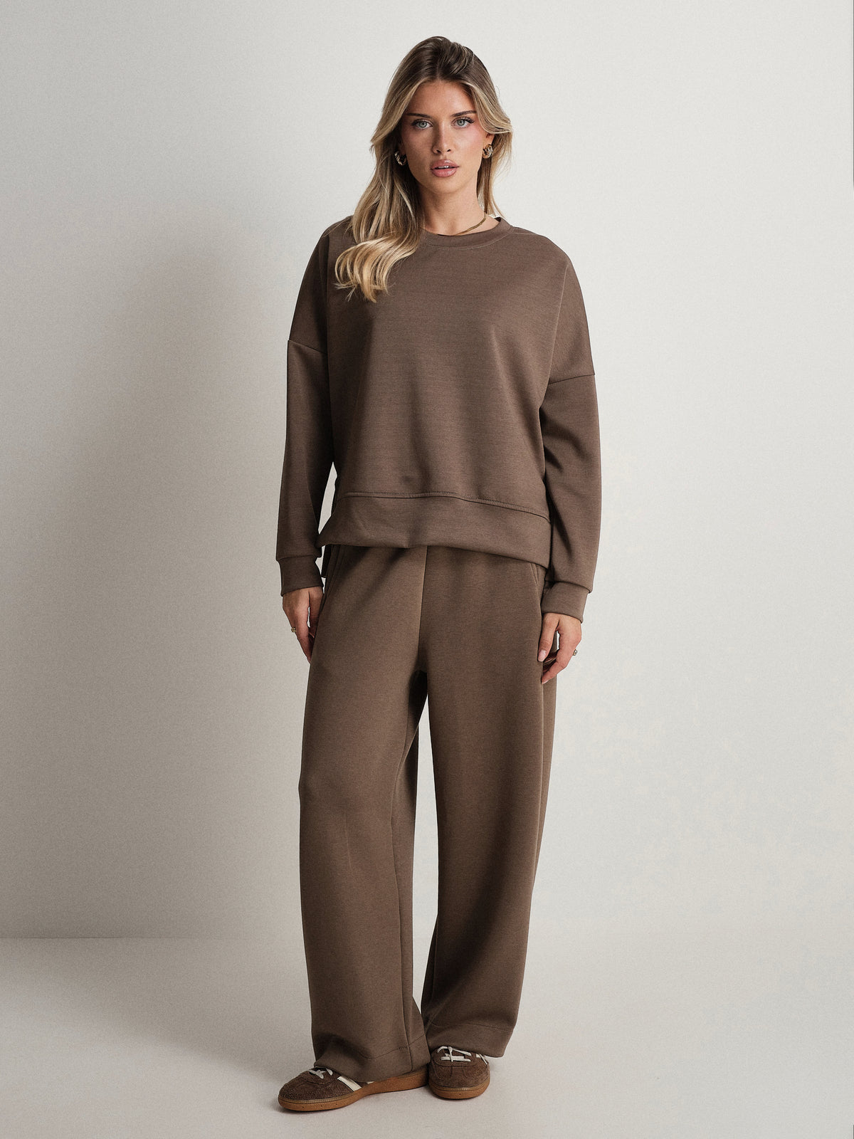 #colore_taupe
