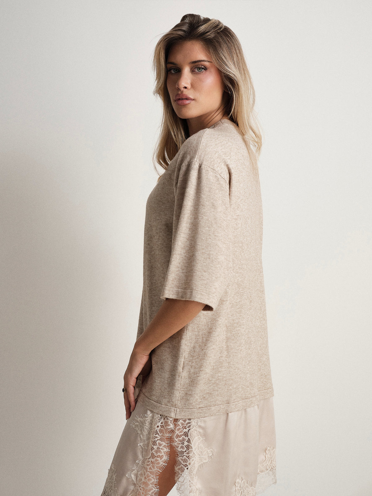 #colore_beige