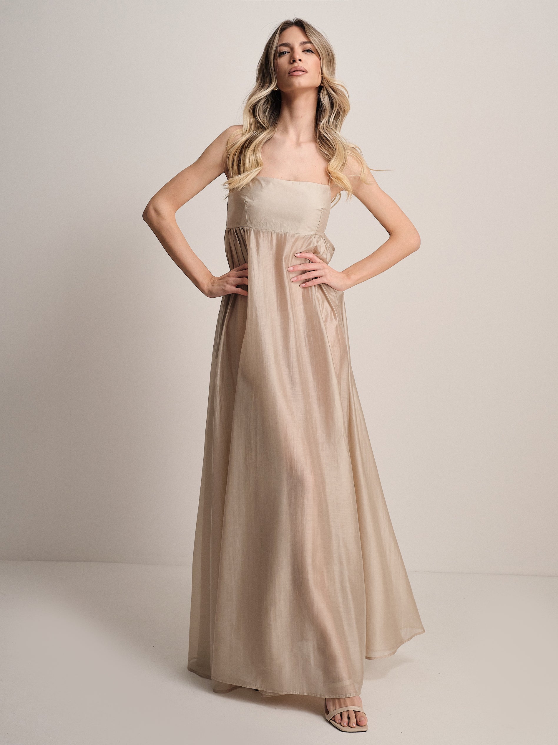 #colore_beige