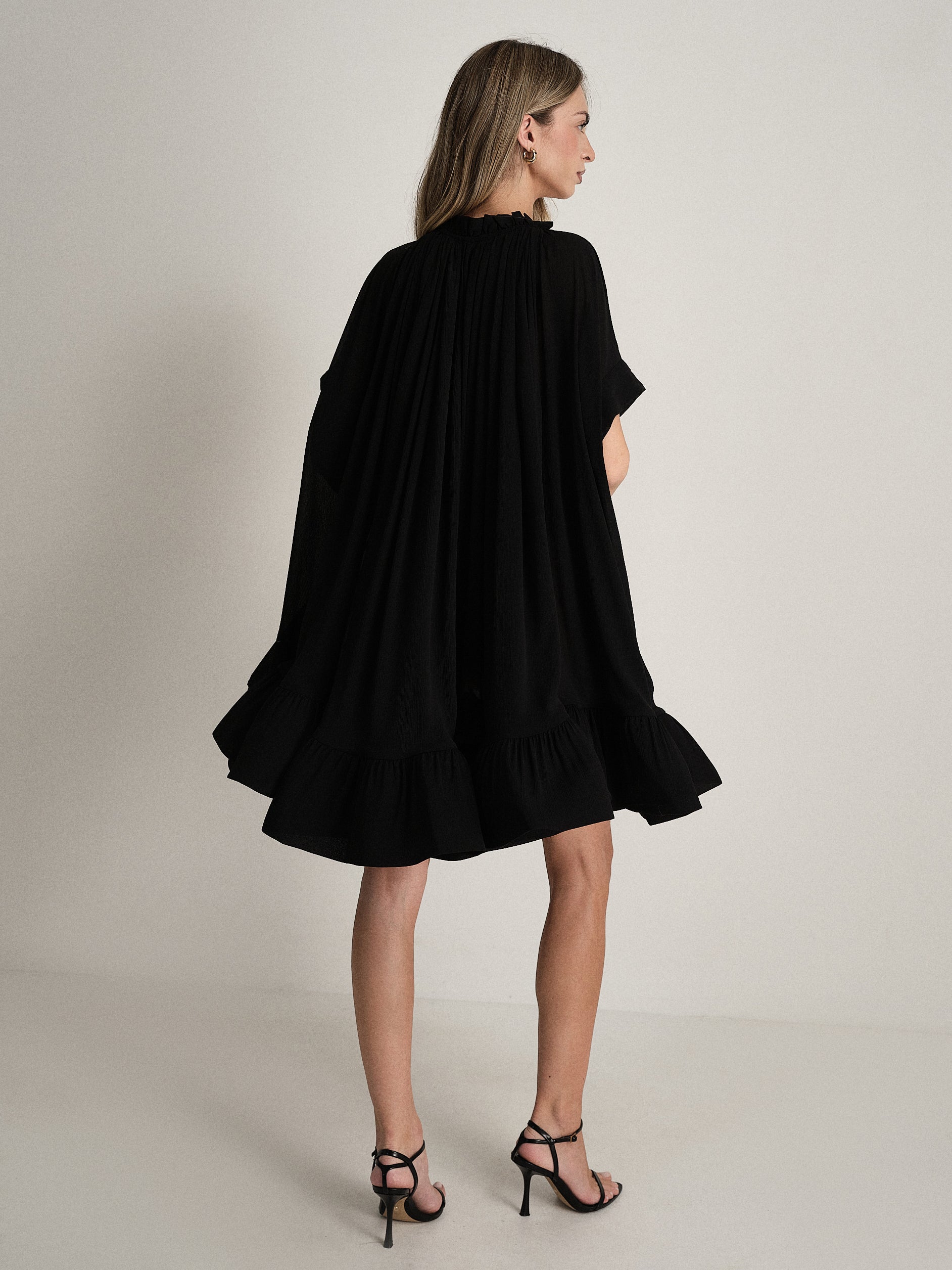 #colore_nero