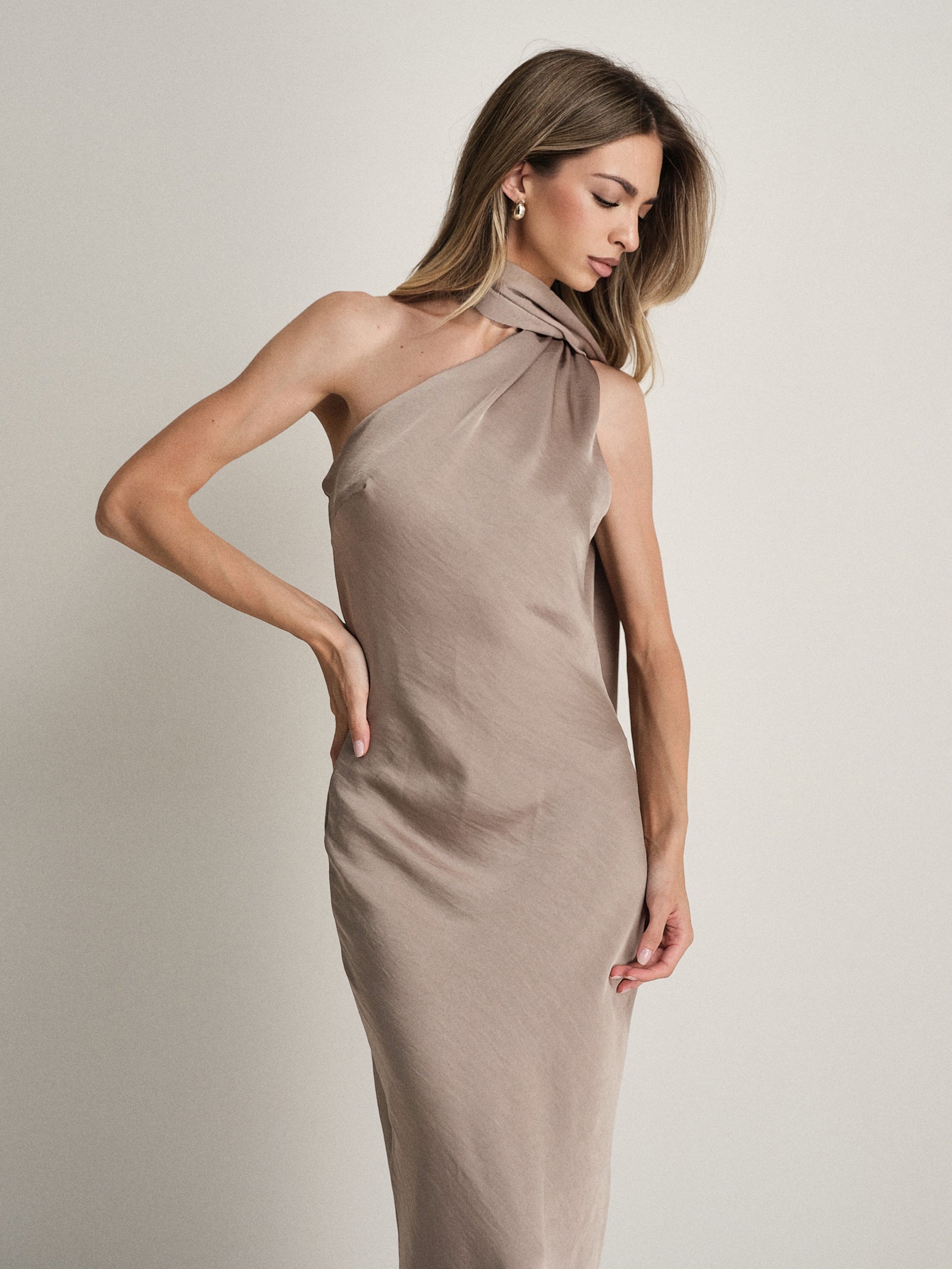 #colore_taupe