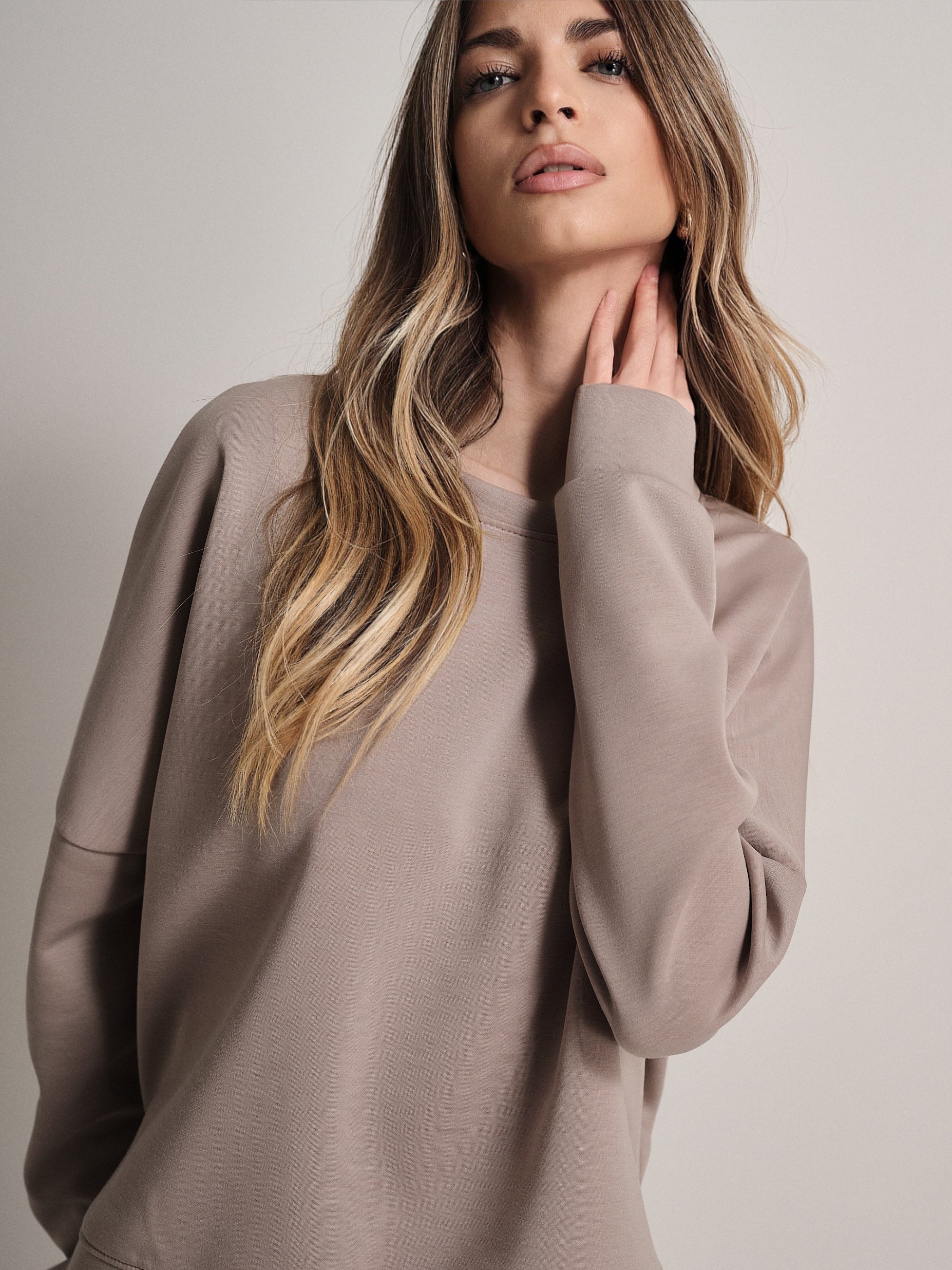 #colore_taupe