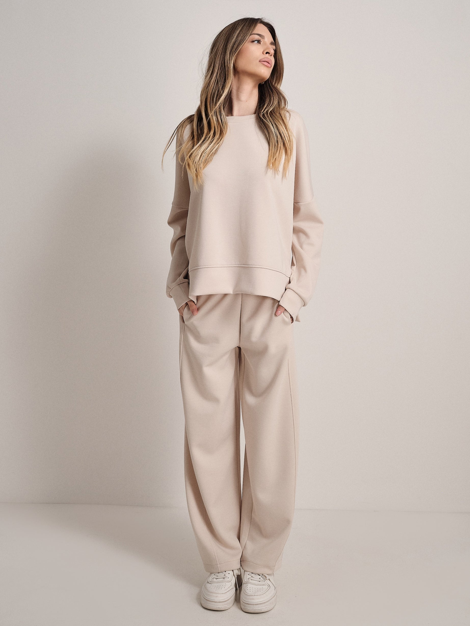 #colore_beige