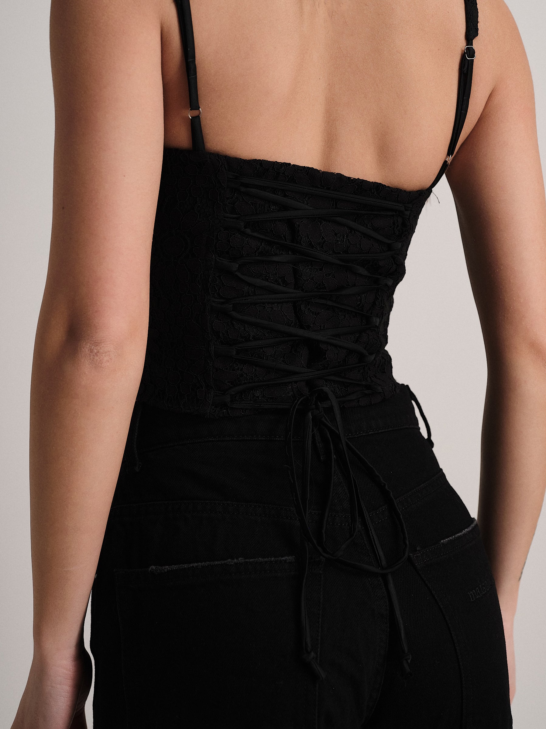 #colore_nero