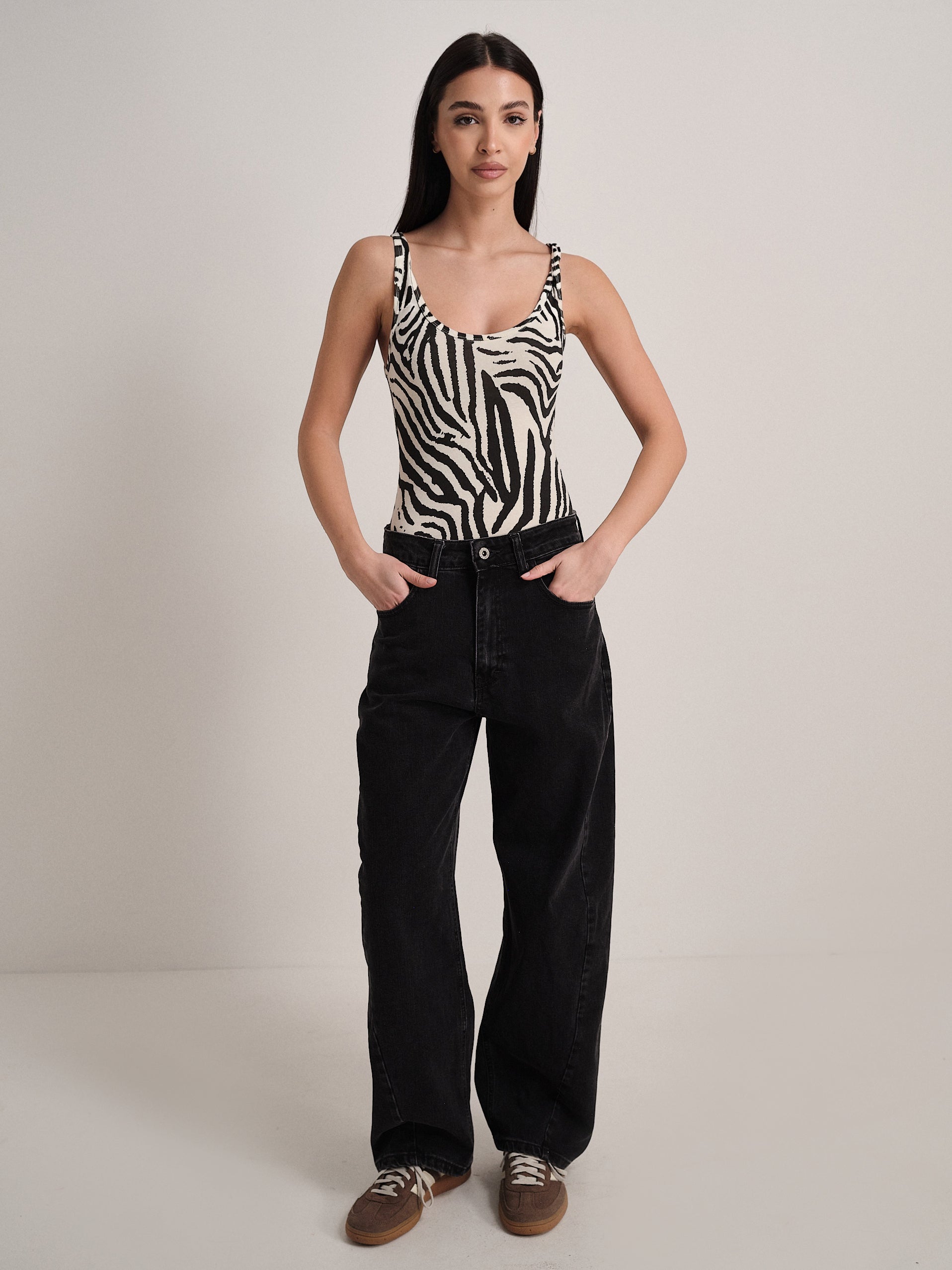 #colore_panna e nero