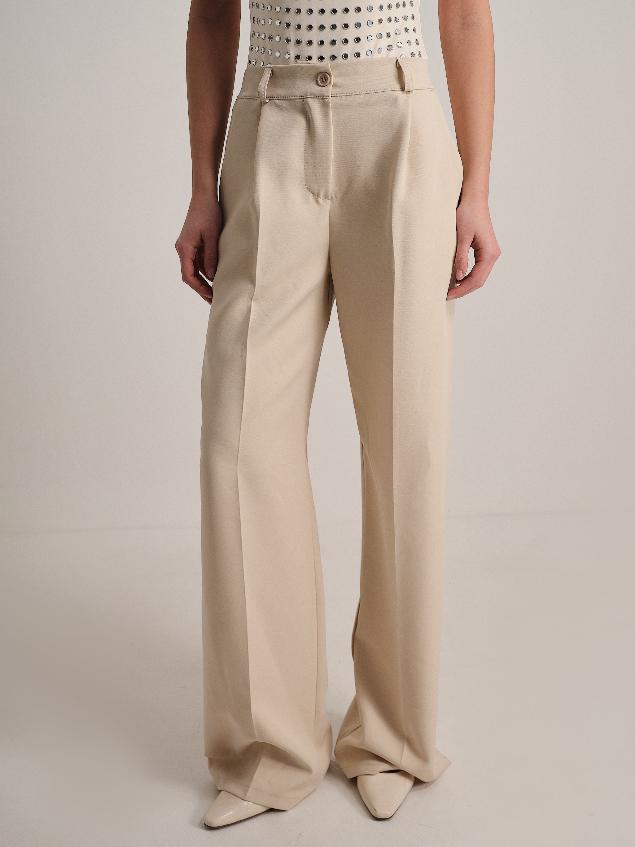 #colore_beige