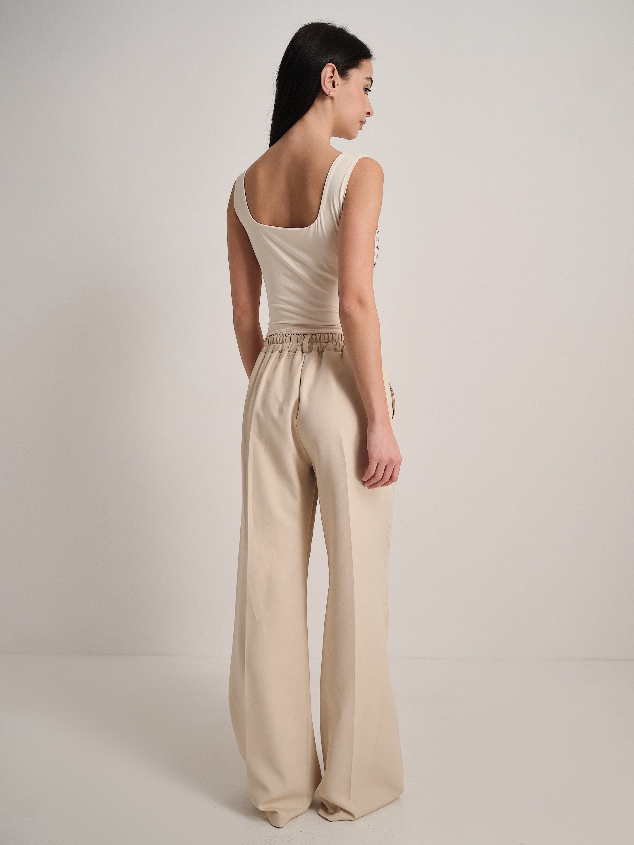 #colore_beige