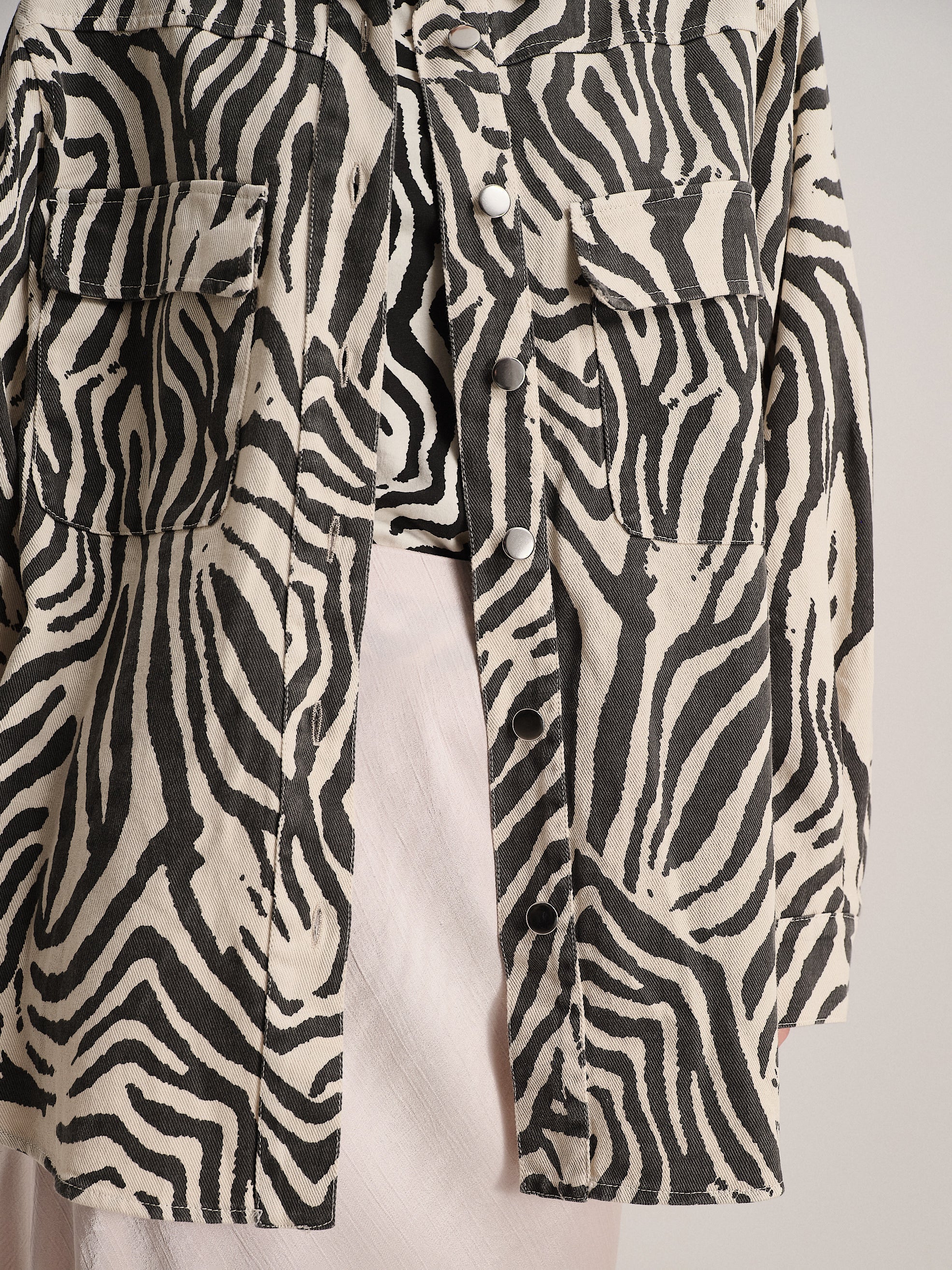 #colore_panna e nero