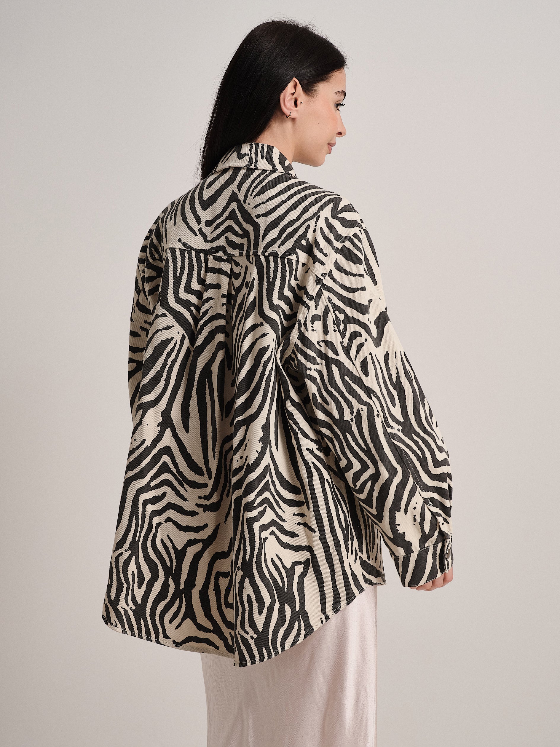 #colore_panna e nero