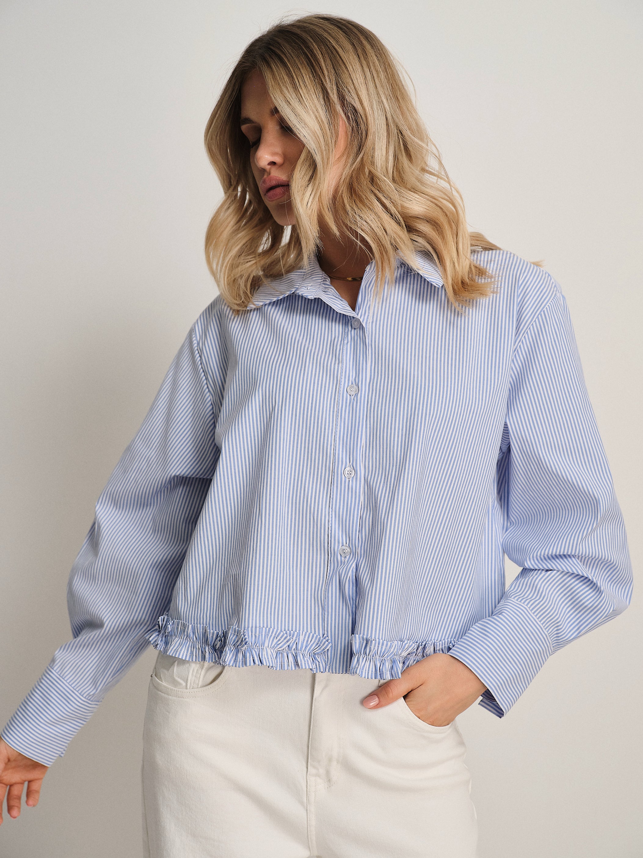 #colore_bianco e azzurro