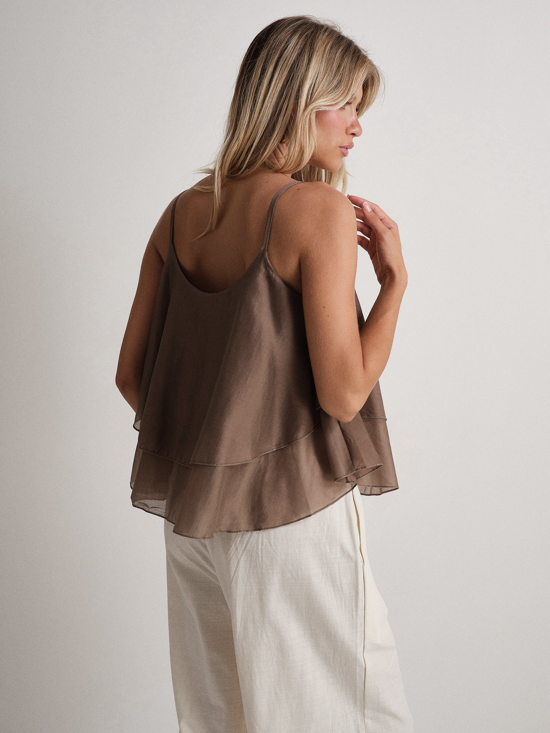 #colore_taupe