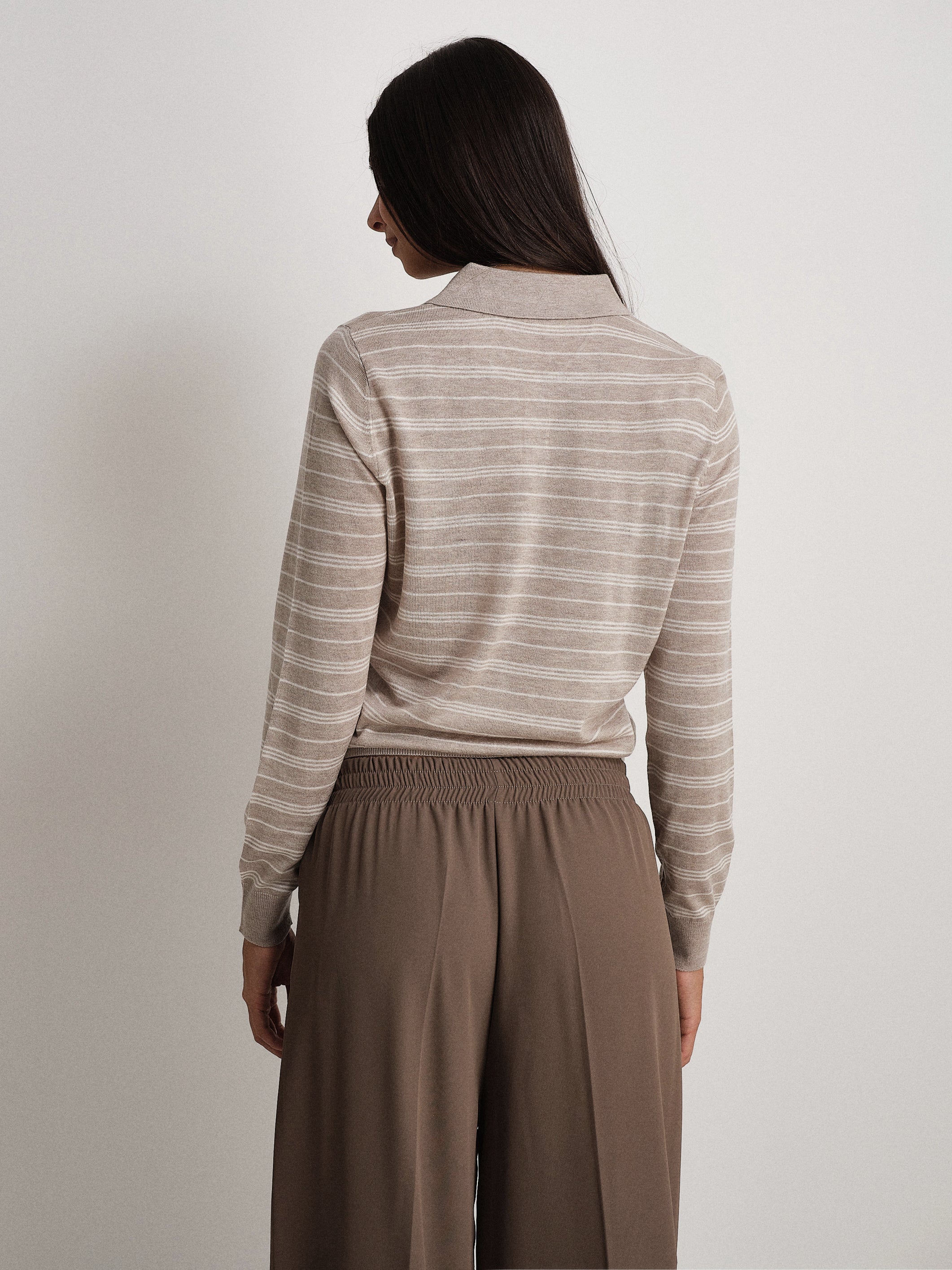 #colore_beige