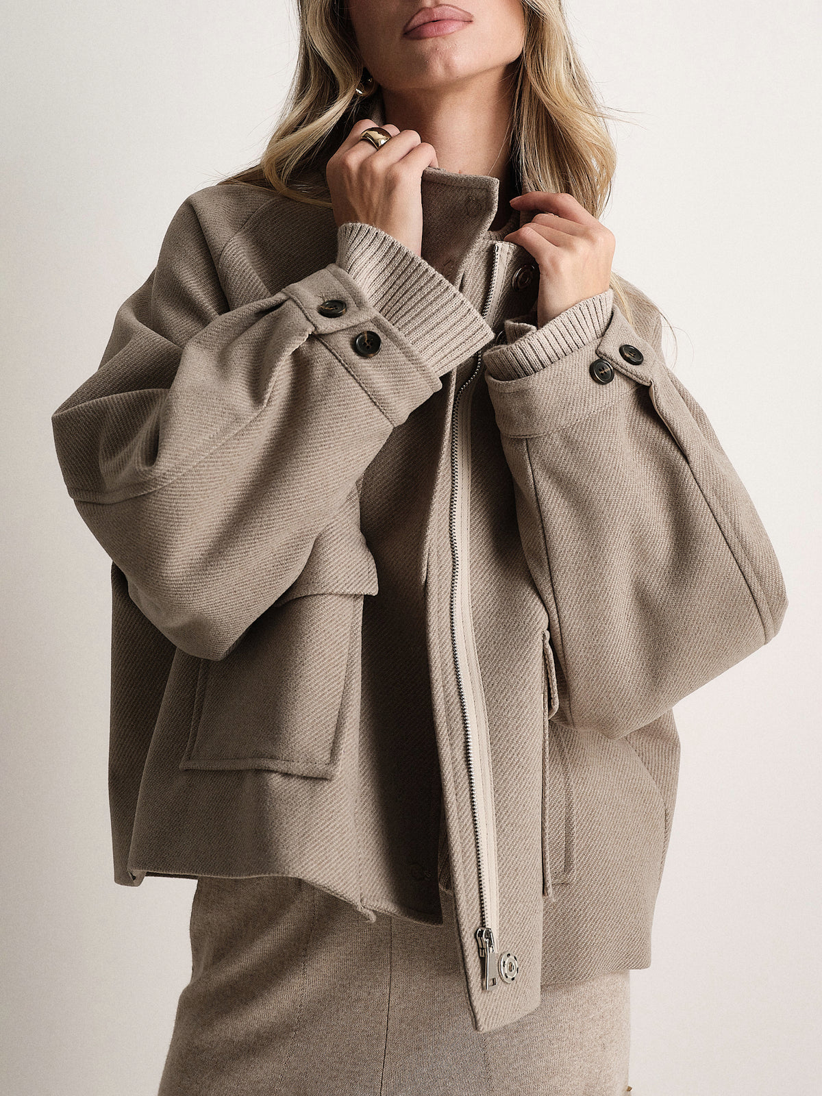 #colore_beige
