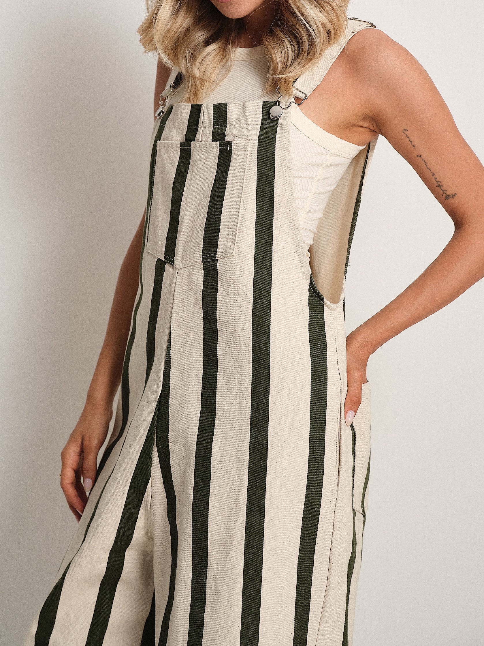 #colore_military green