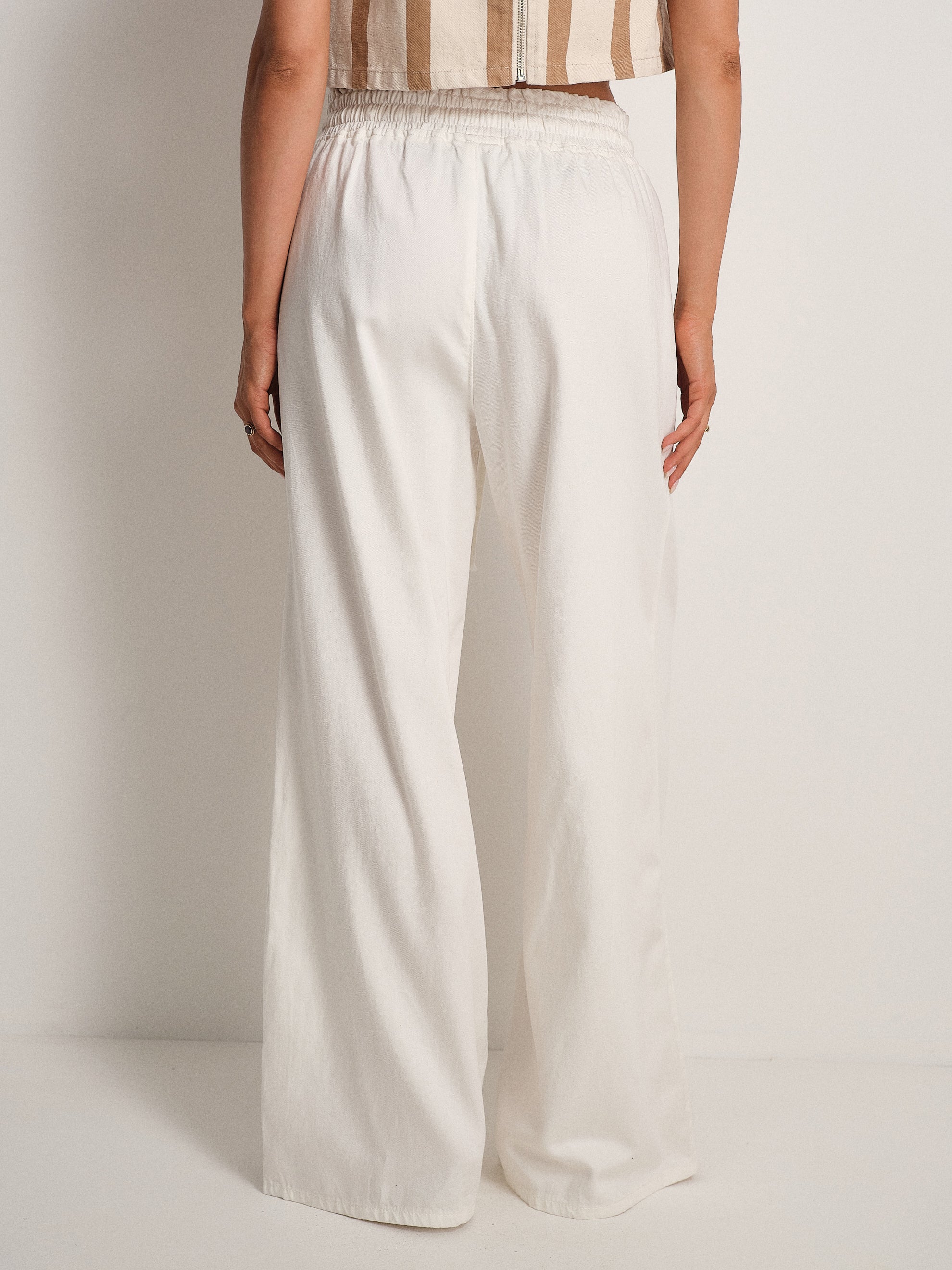 #colore_bianco