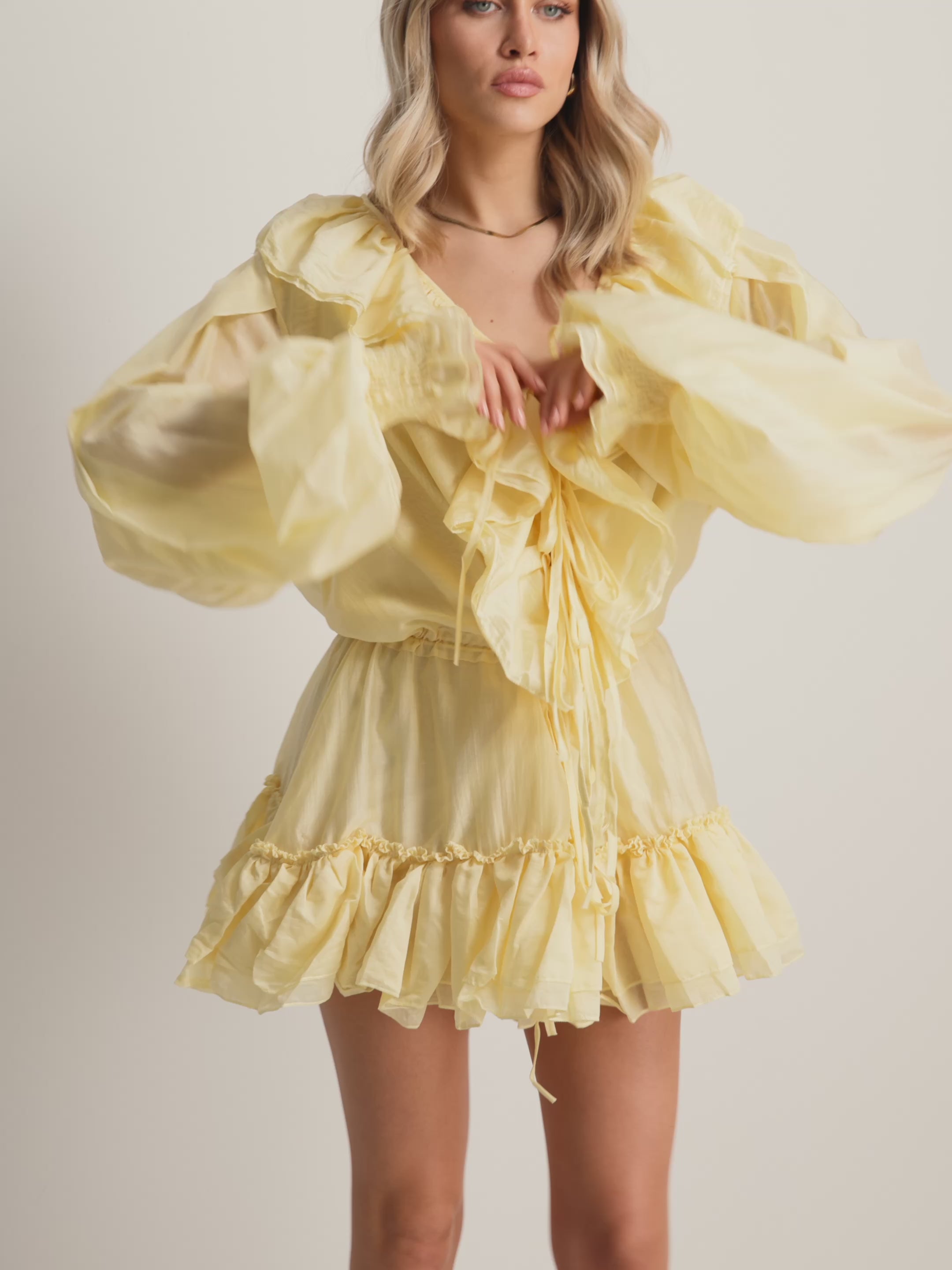 #colore_giallo